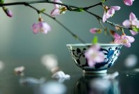 女孩子學(xué)茶藝好還是花藝好？